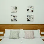 Apartamentos Turisticos Moret 11 - 2A